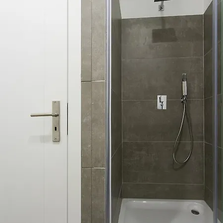 Altido Cosy 2br Apt With Terrace In Penha De Franca, 5mins From The Viewpoint Of Monte Agudo Lisboa